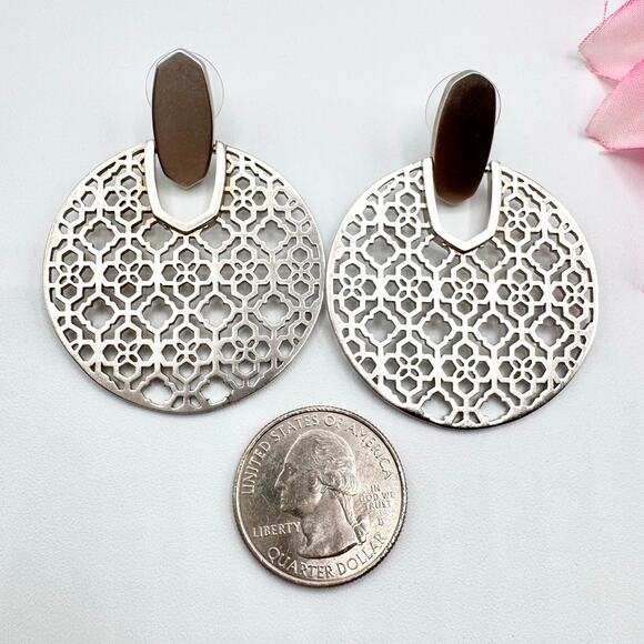 Kendra Scott Didi Silver Tone Earring Lattice Statement Moroccan Inspired Big - Picture 6 of 10